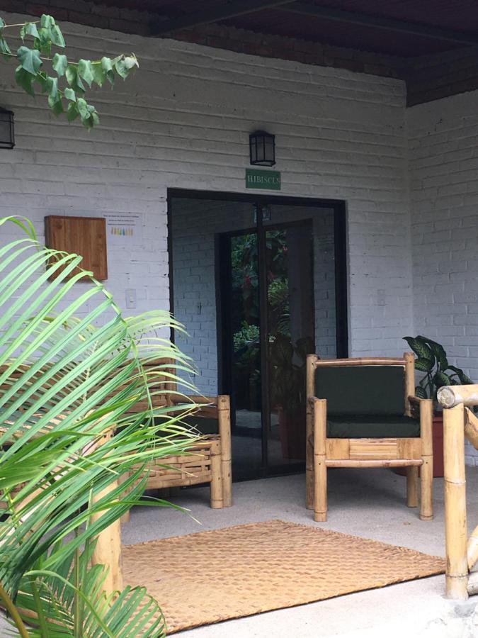 Hotel Casita Madame Puerto López Exterior foto